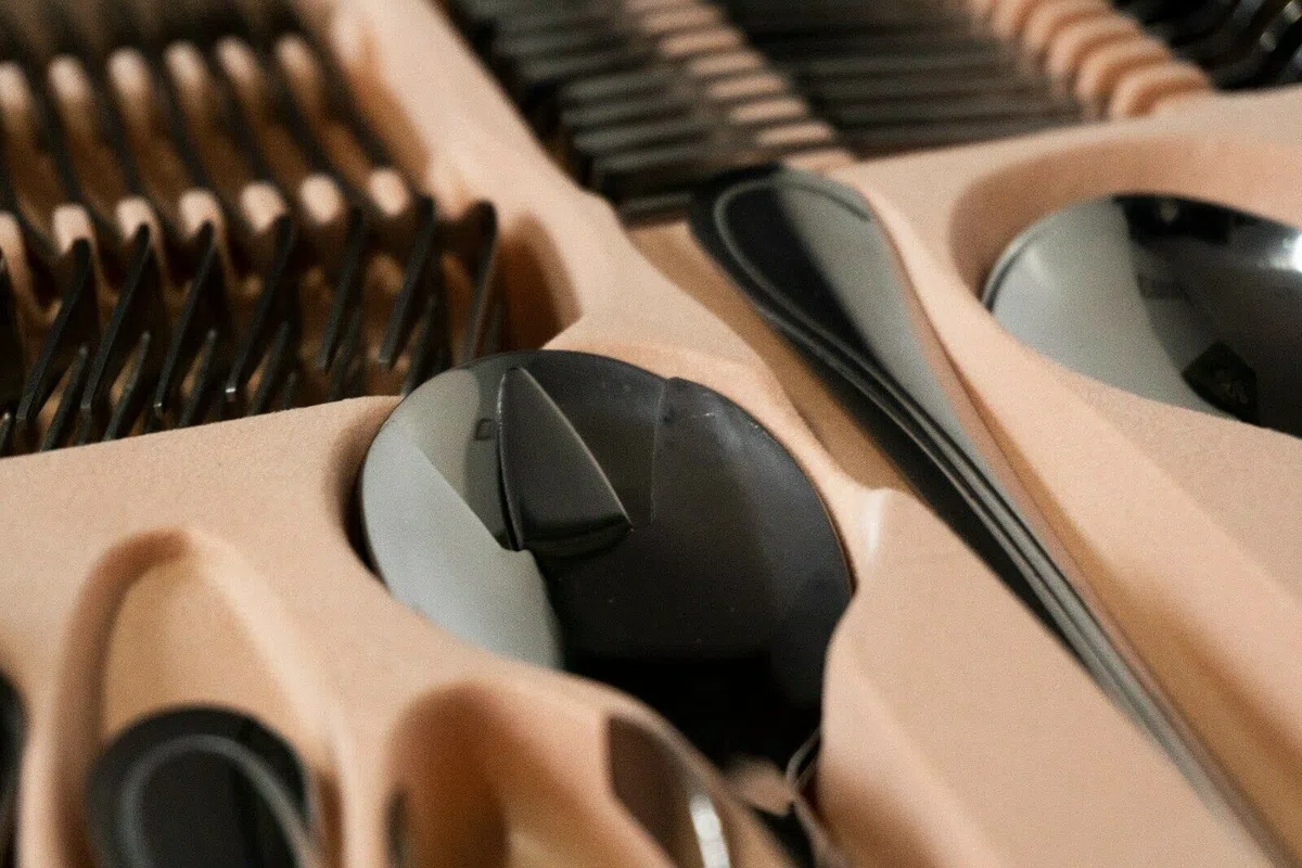 Zegg Besteckset Essbesteck für 12 Personen im Koffer 72-TLG. Besteckgarnitur Silber